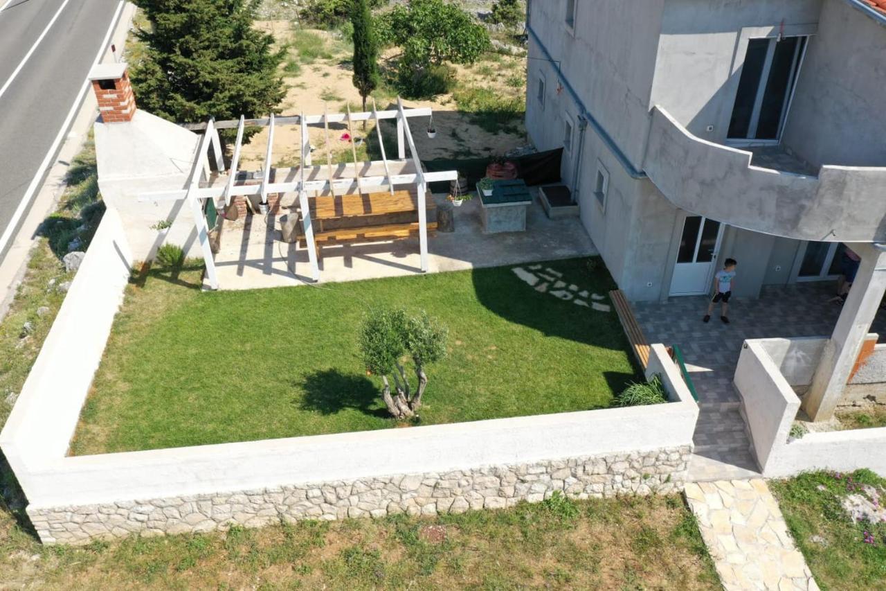 Apartman Skolj Jovici  Buitenkant foto